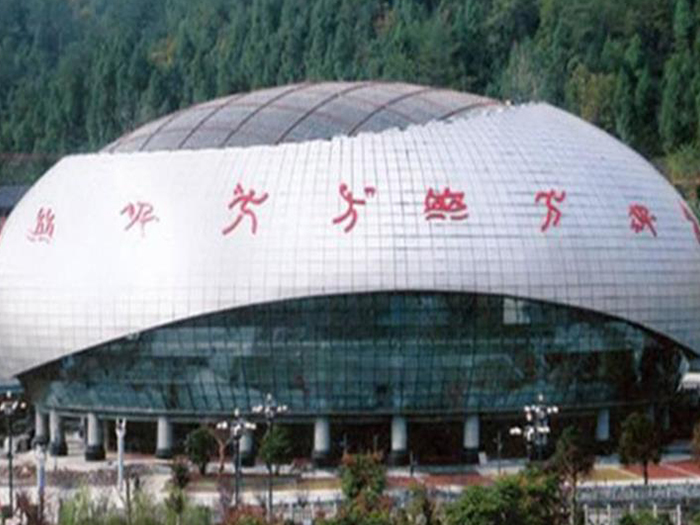 克孜勒苏柯尔克孜体育中心球形网架加工安装
